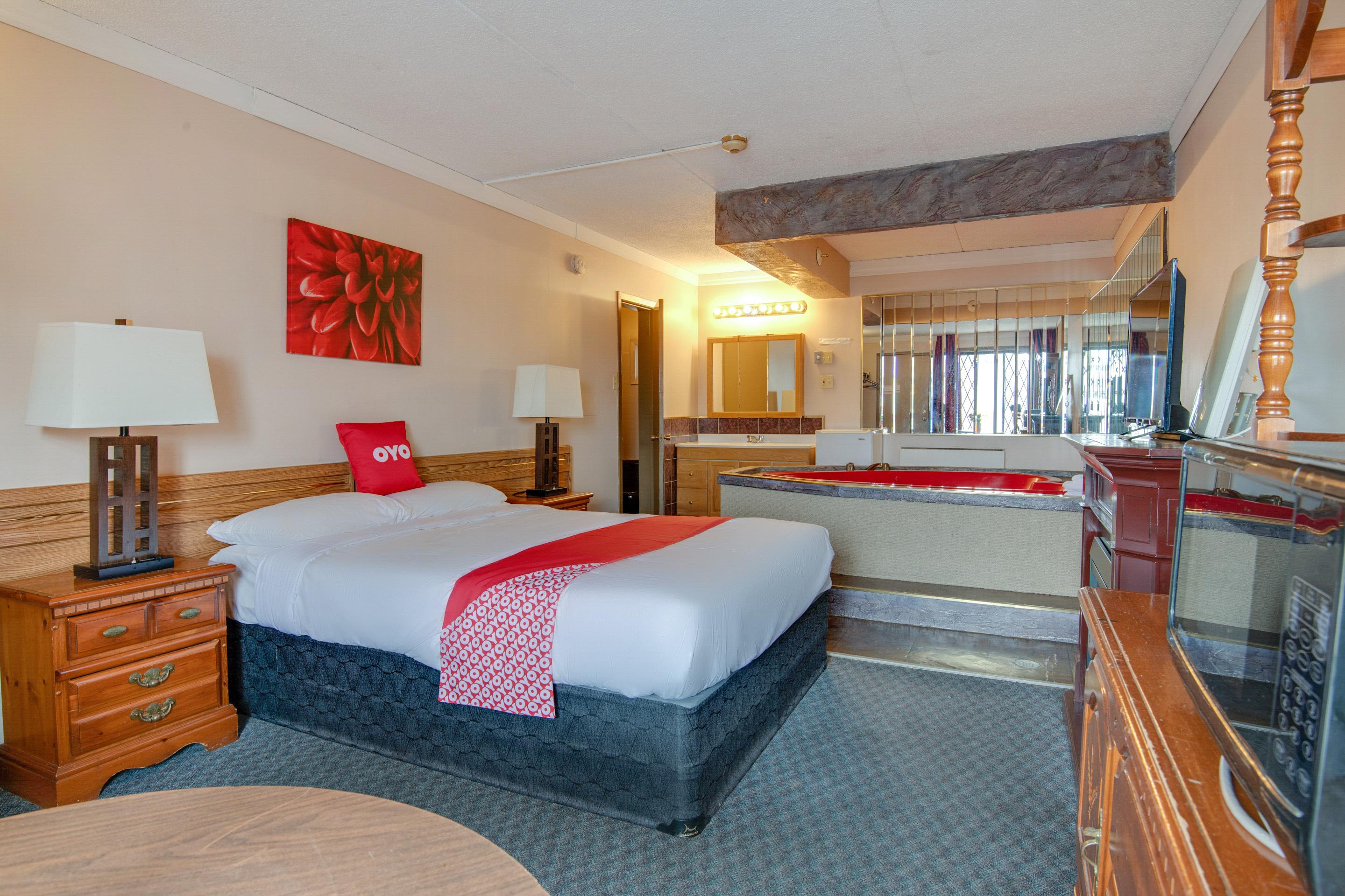 Falls Inn Near Casino Niagara By Oyo ภายนอก รูปภาพ