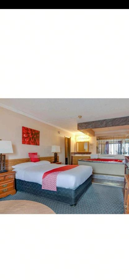 Falls Inn Near Casino Niagara By Oyo ภายนอก รูปภาพ